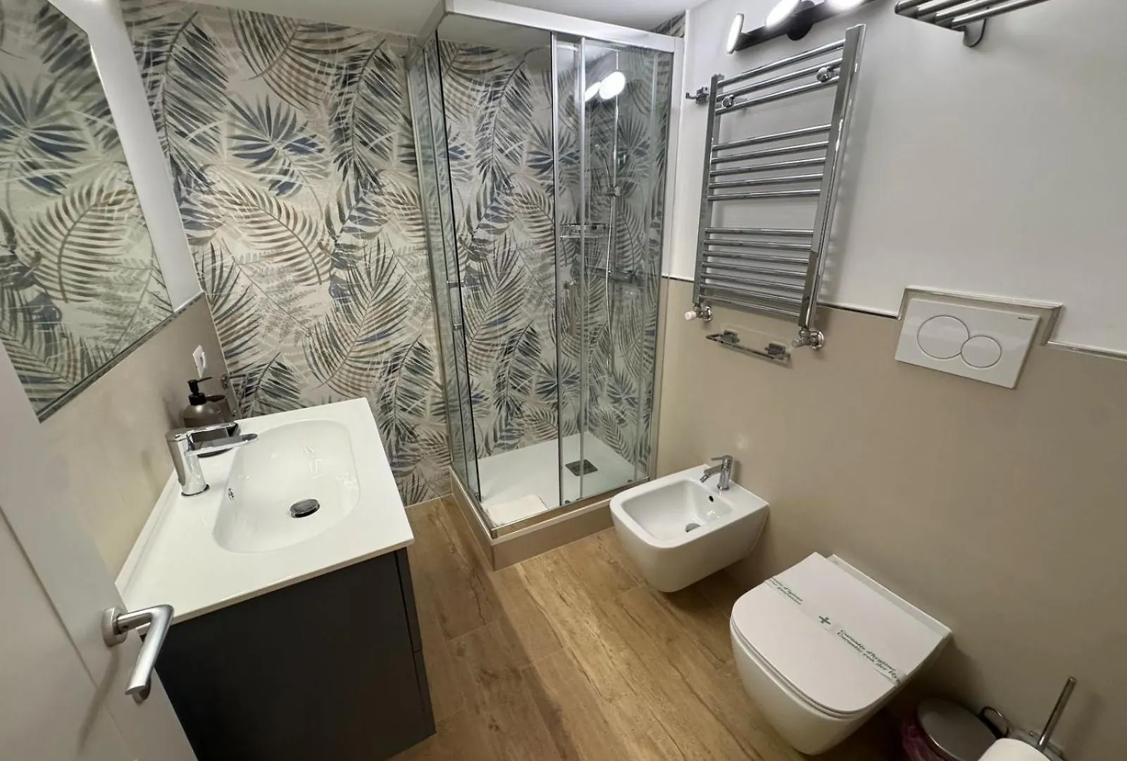 Apartment Vaticano Appartamento Suite Roma Centro Aura D2 Italy